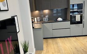 Richardson Deluxe Apartments